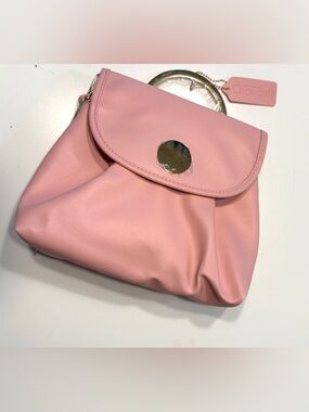 Pink Soft Faux-Leather Make-Up Travel Cosmetic Bag NWT Gift